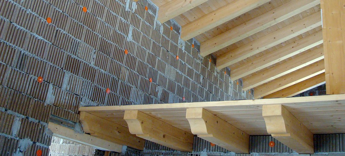 mattone in argilla cruda