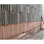 mattone in argilla cruda